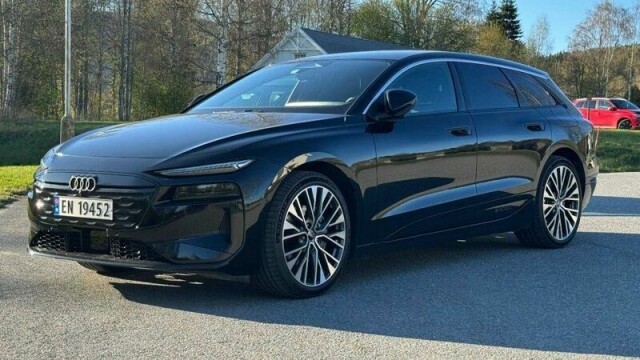 Audi A6 e-tron (bildet) og Q6 e-tron har bidratt til kraftig økning i elbilsalget fra den tyske produsenten.