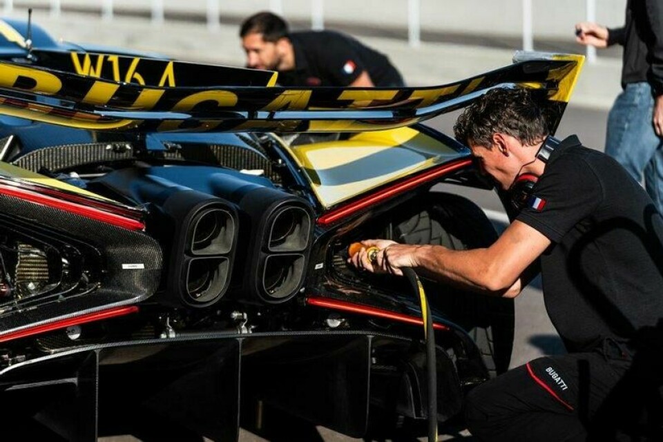 Én ting kan vi si med sikkerhet, dette er ikke et slepetau. Én ting kan vi si med sikkerhet, dette er ikke et slepetau. Foto: Bugatti