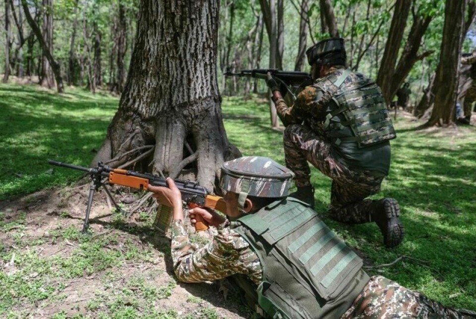 Indiske soldater har inntatt stillinger i en skog nær Pahalgam etter terrorangrepet 22. april. Indiske soldater har inntatt stillinger i en skog nær Pahalgam etter terrorangrepet 22. april. Foto: Nashir Kachroo