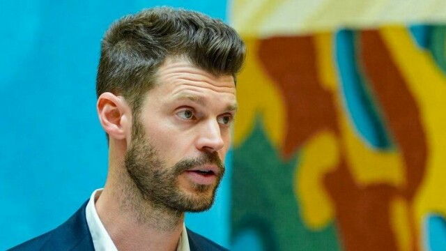 Bjørnar Moxnes fra Rødt er ikke fornøyd med Stortingets nei.