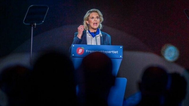 Partileder Sylvi Listhaug på talerstolen på Frp-landsmøtet.