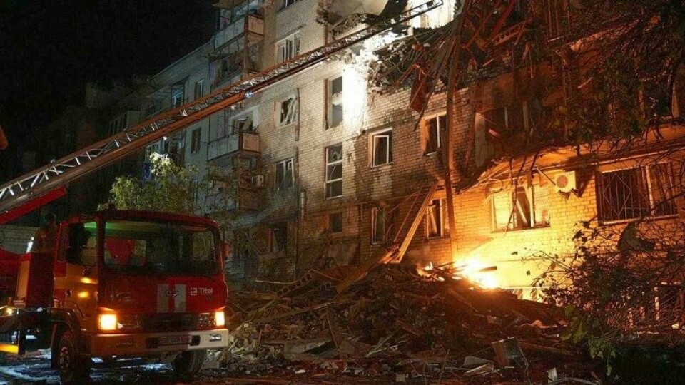 Ødeleggelser etter russisk droneangrep natt til søndag. Ødeleggelser etter russisk droneangrep natt til søndag. Foto: Ukrainian Emergency Service via AP / NTB
