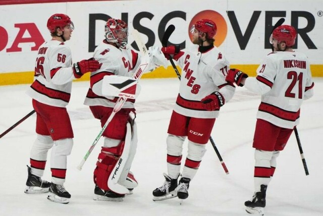 Hurricanes-spillere jubler over seieren som gjør at de fortsatt har en mulighet til å nå Stanley Cup-finalen.