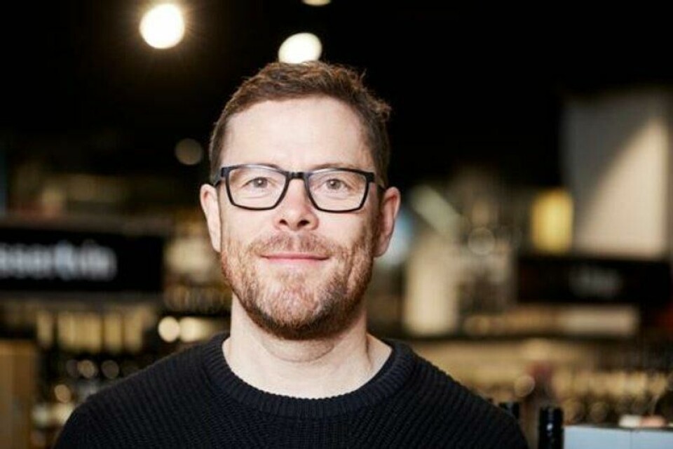 Presseansvarlig Jens Nordahl i Vinmonopolet mener derfor at den varme vinteren har hatt en effekt på salget av amerikansk vin. Presseansvarlig Jens Nordahl i Vinmonopolet mener derfor at den varme vinteren har hatt en effekt på salget av amerikansk vin. Foto: Tommy Andresen