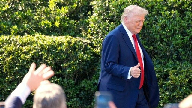 Onsdag har USAs president Donald Trump sin 100. dag i embetet. Velgerne har blitt stadig mindre fornøyd med jobben han gjør.