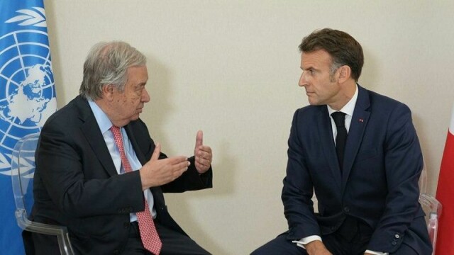 FNs generalsekretær António Guterres maner til forsiktighet når det gjelder gruvedrift på havbunnen, og Frankrikes president Emmanuel Macron vil ha et internasjonalt moratorium.