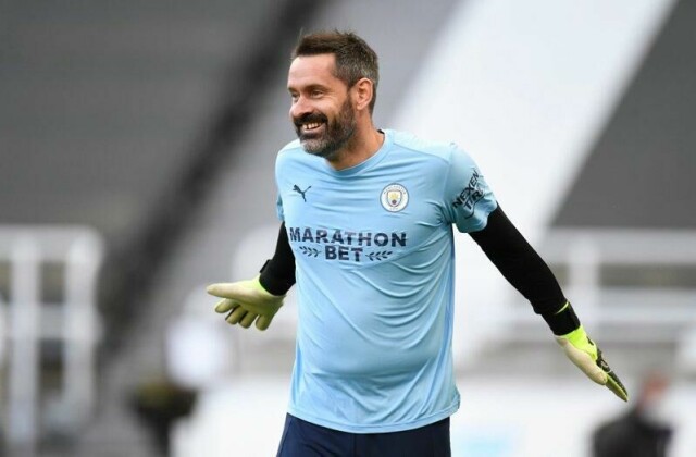 Scott Carson er ferdig i Manchester City.