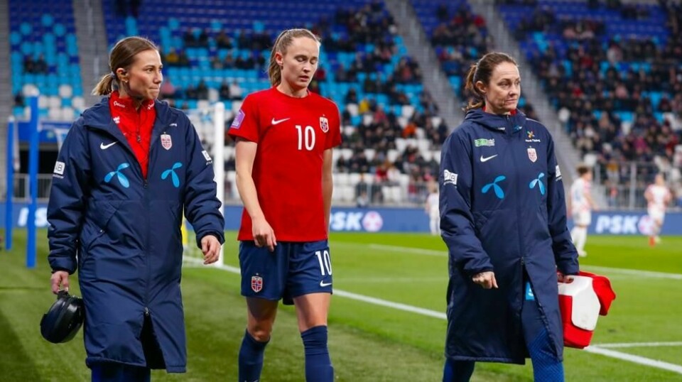Caroline Graham Hansen måtte gå av banen i kampen mellom Norge og Kroatia i februar. Foto: Nikola Krstic / NTB