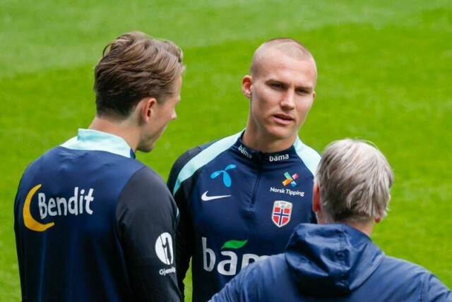Leo Skiri Østigård på trening på Ullevaal foran landskampen mot Italia.