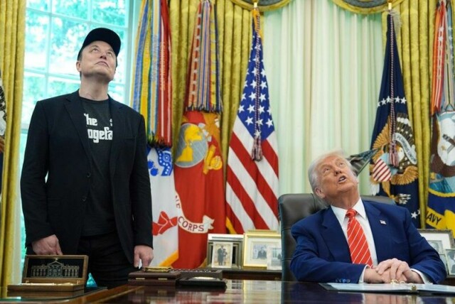 Ordkrigen mellom Elon Musk (t.v.) og Donald Trump kan få ringvirkninger i verdensrommet. Musk sier han vil skrote romfartøyet Dragon, som brukes til transport til Den internasjonale romstasjonen (ISS).