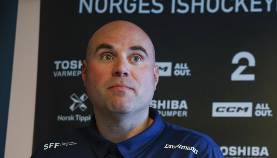 Tobias Johansson går av som landslagssjef i ishockey.