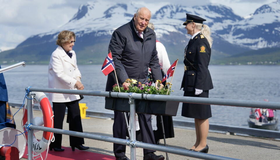Kong Harald og dronning Sonja besøker Balsfjord under kongeparets fylkestur til Troms.