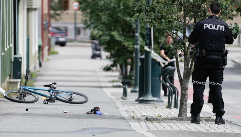 Mannen som knivstakk sin tidligere kjæreste i Hønefoss onsdag er varetektsfengslet i to uker.