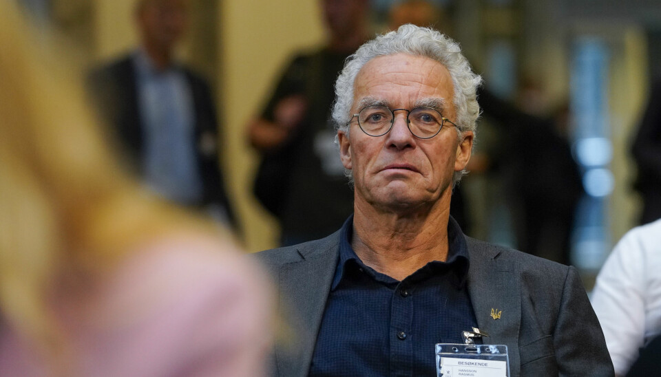 Rasmus Hansson i MDG sier regjeringens havbruksmelding var god da den ble oversendt til Stortinget, men at den etter kompromisser med de andre partiene ikke lenger er handlekraftig.
