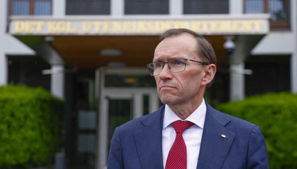 Utenriksminister Espen Barth Eide (Ap) misliker sterkt at flere Nato-land nå trekker seg fra FN-konvensjonen som forbyr all produksjon og bruk av antipersonellminer, noe også Ukraina nå varsler at de gjør.