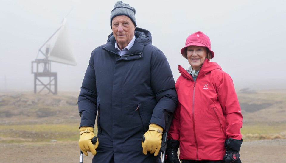 Kong Harald og dronning Sonja på Bjørnøya.