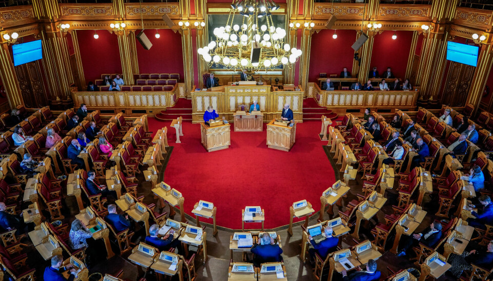 Stortinget kan bli tvunget til å velge mellom to budsjettforslag i kommende budsjettstrider.