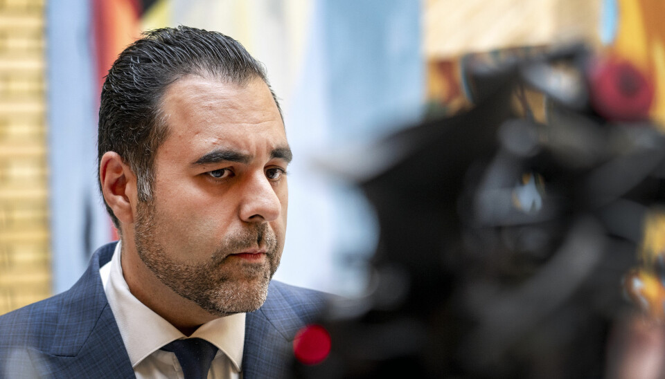Stortingspresident Masud Gharahkhani reagerer på attentatene mot to amerikanske politikerne.