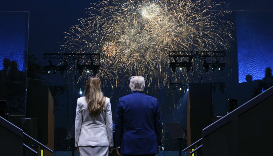 President Donald Trump og førstedame Melania Trump fulgte med på paraden og fyrverkeriet i Washington.