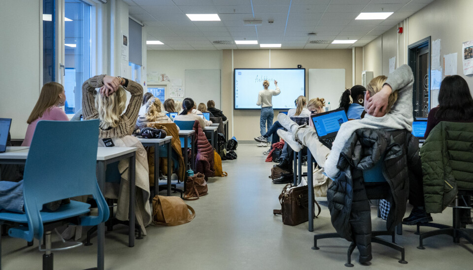 Kunnskapsminister Kari Nessa Nordtun (Ap) vil at ny skole skal få informasjon fra den gamle skolen om elever med voldshistorikk. Den nye skolen kan for eksempel passe på at elever som er i en pågående konflikt, plasseres i forskjellige klasser.