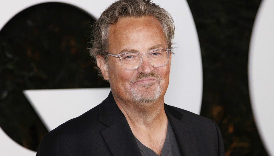 Rollen som Chandler Bing i «Friends» gjorde Matthew Perry til superstjerne. Skuespilleren ble funnet død i hjemmet sitt i 2023. Arkivfoto: Willy Sanjuan / Invision / AP / NTB