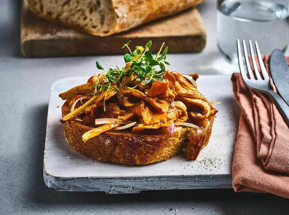 Toast med smørstekt kantarell