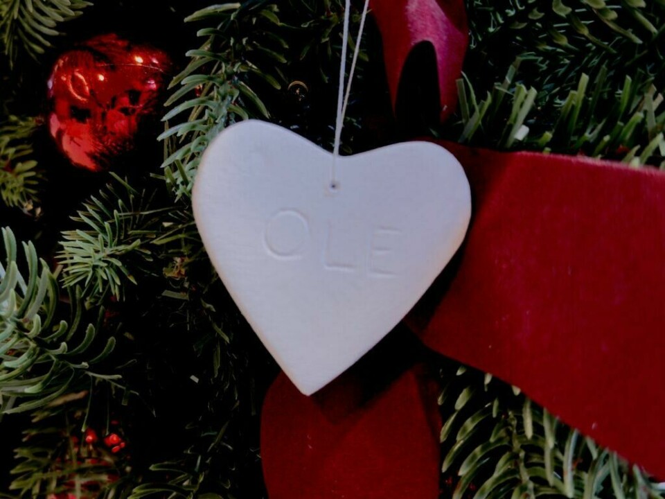Personlig juletrepynt i leire – en personlig touch til juletreet ditt. (Foto: Kreative Ideer/Aurora Lange)