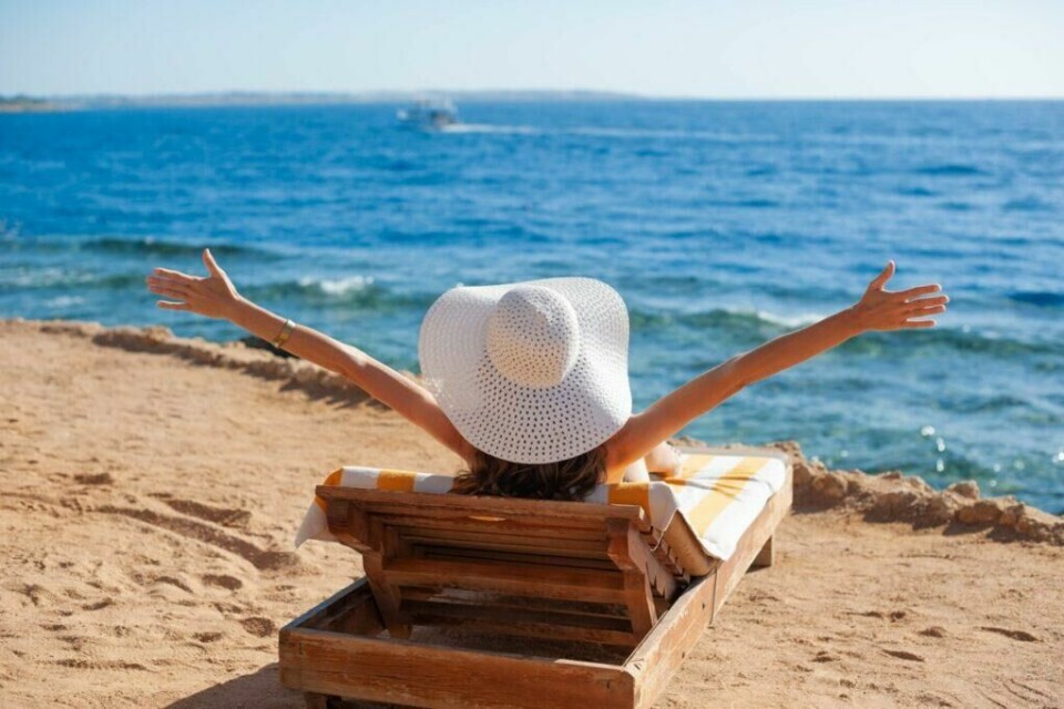Lurer du på hvor du kan reise for å finne sol og varme i vinter? Vi gir deg tips til ti populære syden-destinasjoner som byr på behagelig klima når temperaturene synker i Norge. (Foto: Colourbox)