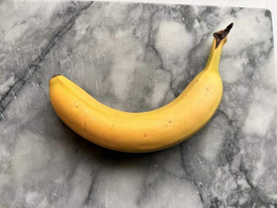En moden banan klar til å nytes – rik på kalium og perfekt som et raskt og sunt mellommåltid. (Foto: Kreative Ideer/ Aurora Lange)