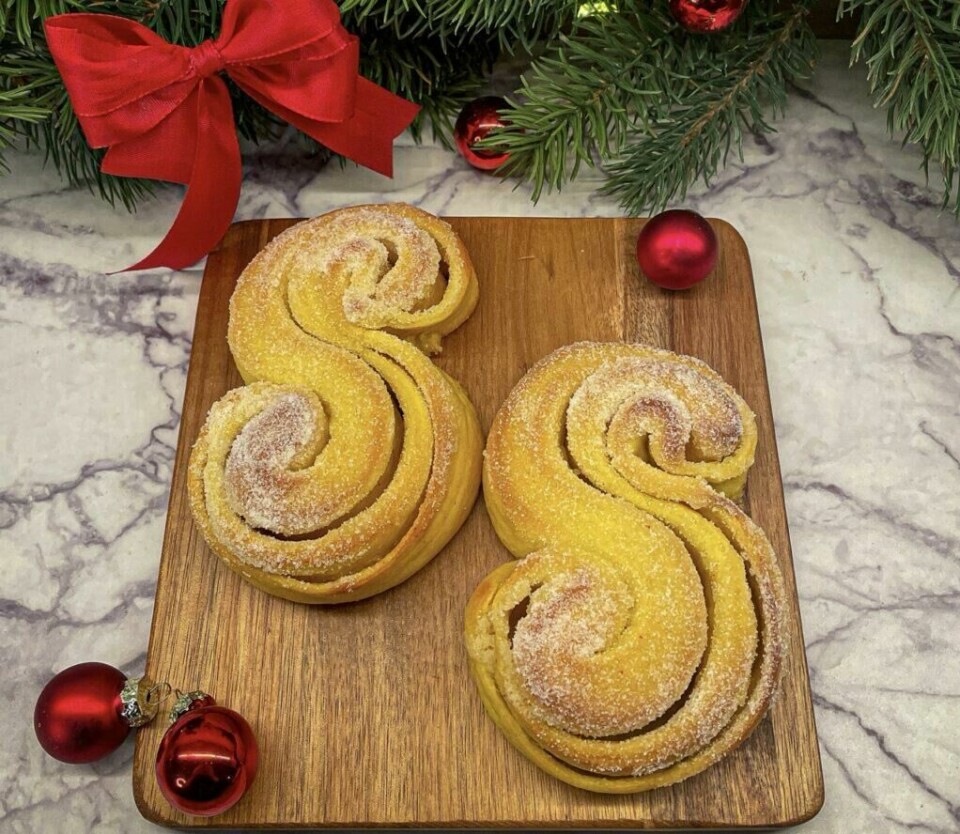 Nydelige lussekatter med vaniljekrem laget av Julens Verden (Foto: Julens Verden)