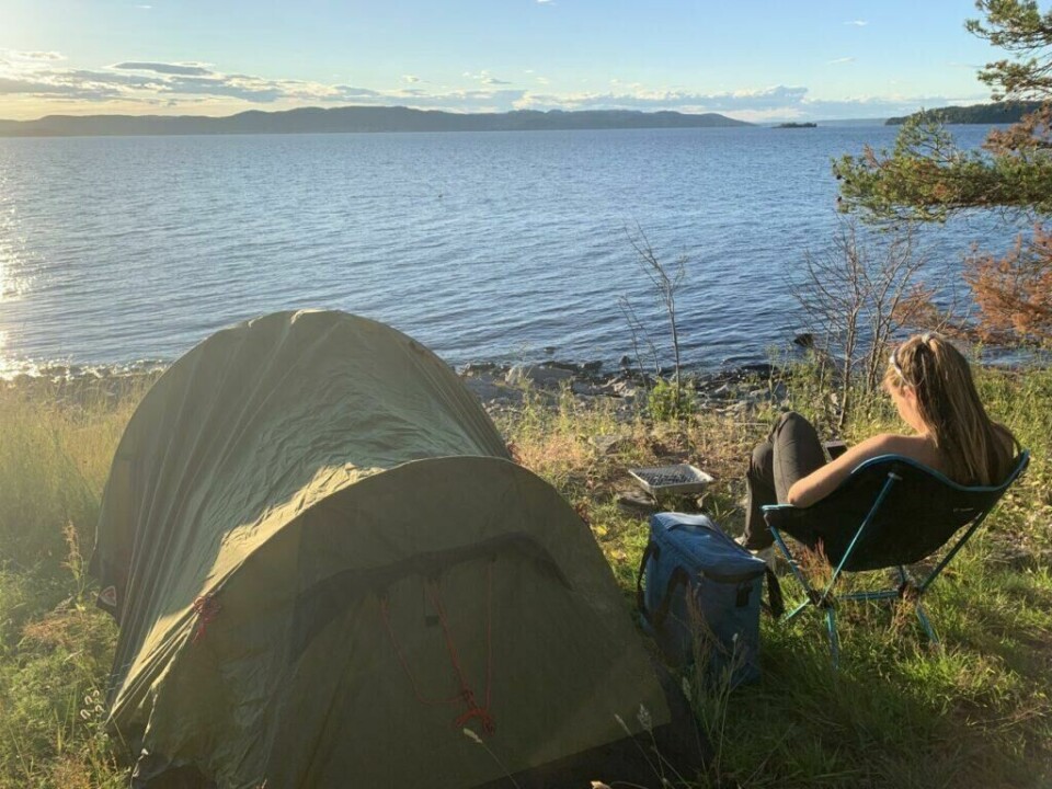 Skal du fricampe i sommer er det noen regler du må følge. Senior kommunikasjonsrådgiver i NAF, Nils Sødal, forklarer hva du må tenke på før du velger å campe i det fri. (Foto: Runa Sommerfelt)