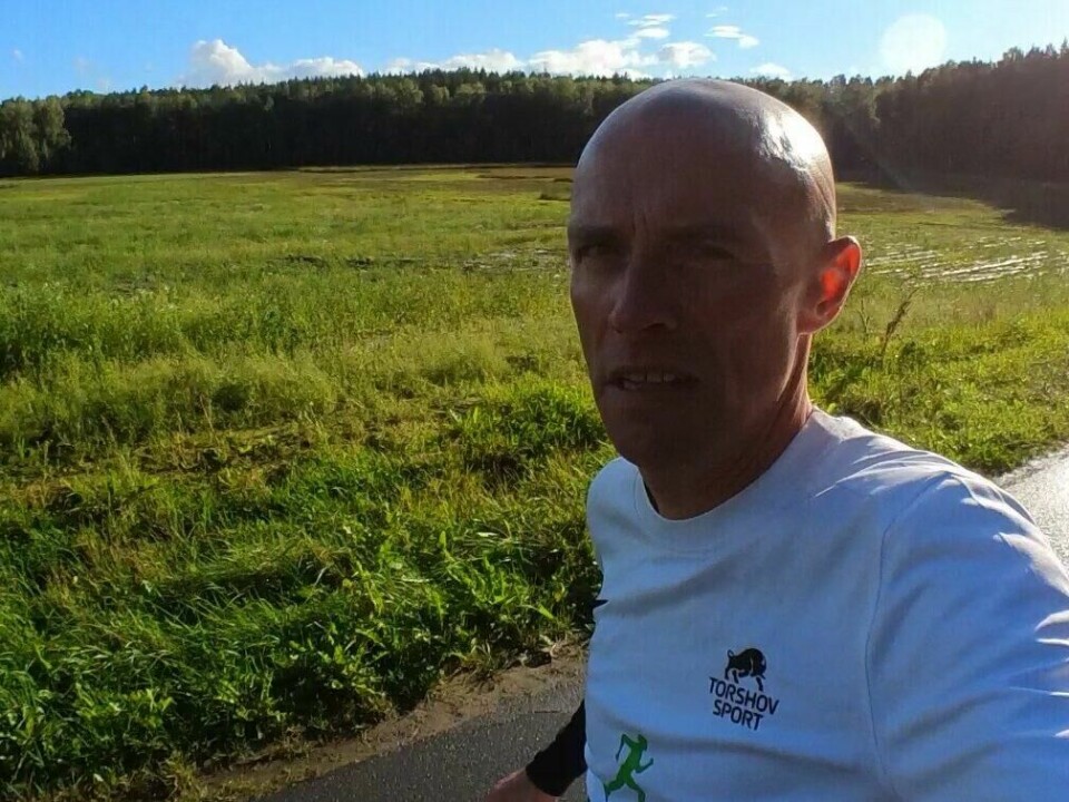 Løpetreneren og løpeekspert Andreas Gossner fraLøpetrening.noforteller hvordan du kan bli kvitt løpeskaden Plantar fasciitt. (Foto: Andreas Gossner / løpetrening.no )
