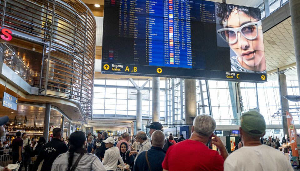 Reisende på Oslo lufthavn Gardermoen i 2024.