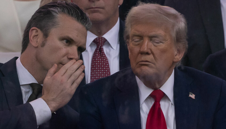 USAs forsvarsminister Pete Hegseth og USAs president Donald Trump.