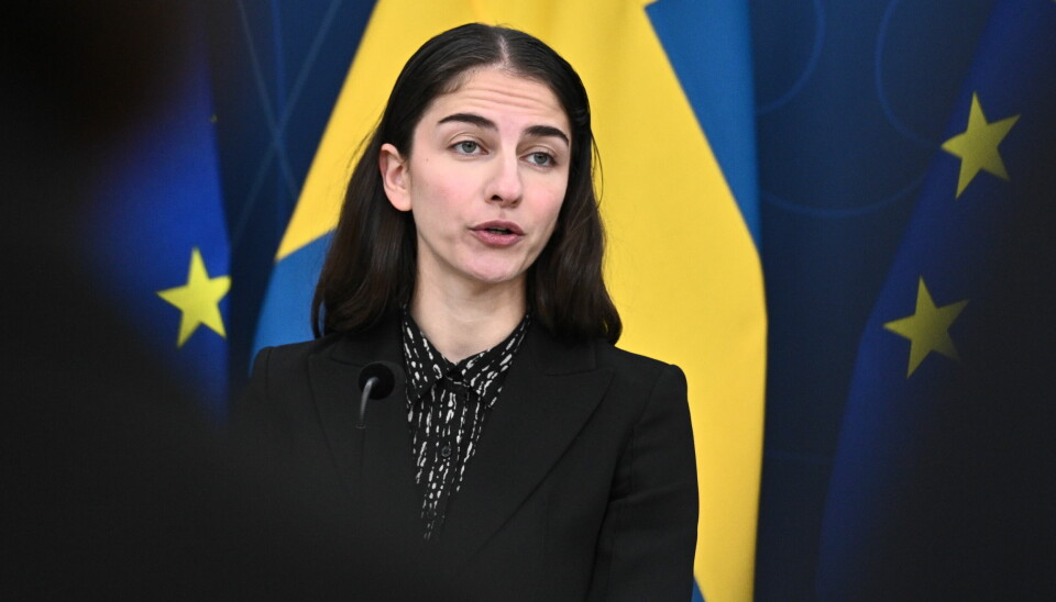 Klima- og miljøminister Romina Pourmokhtari erkjenner at de svenske klimautslippene økte i fjor, men tror de synker igjen i år.