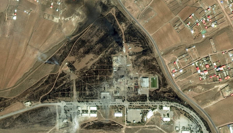 Dette satellittbildet fra Maxar Technologies viser skadene etter israelske luftangrep mot en iransk rakettbase i nærheten av Tabriz nordvest i Iran tirsdag.