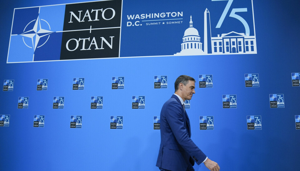 Spanias statsminister Pedro Sánchez vender ryggen til Natos 5 prosent-mål.