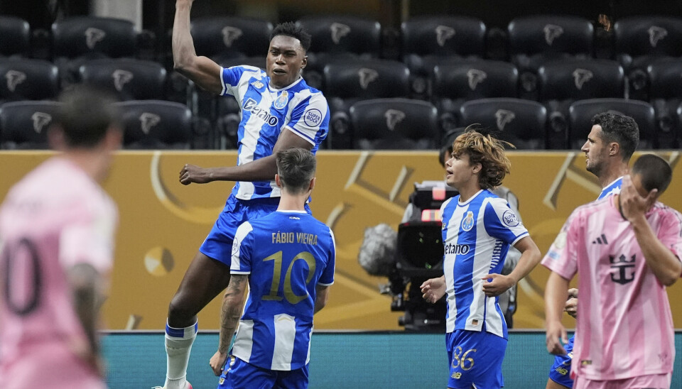 Samu Aghehowa jubler etter å ha gitt Porto ledelsen mot Inter Miami på straffespark.