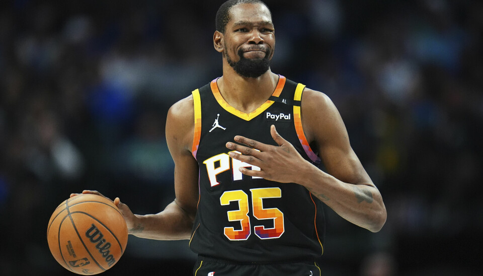 Kevin Durant blir medeier i Paris Saint-Germain.