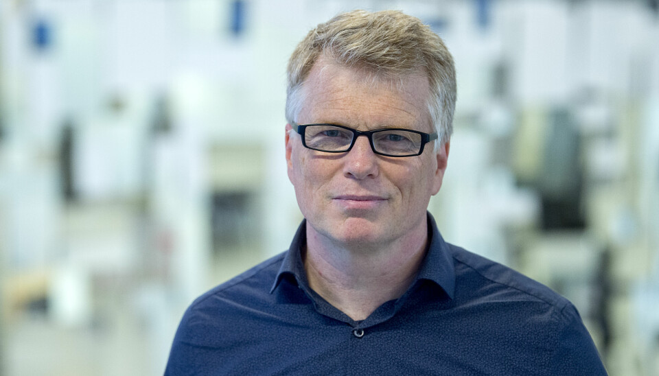 Ola Grytten er professor ved Institutt for samfunnsøkonomi ved Norges handelshøyskole (NHH). Han mener det er forståelig at bankene venter med å sette ned boliglånsrenten etter kuttet i styringsrenten.