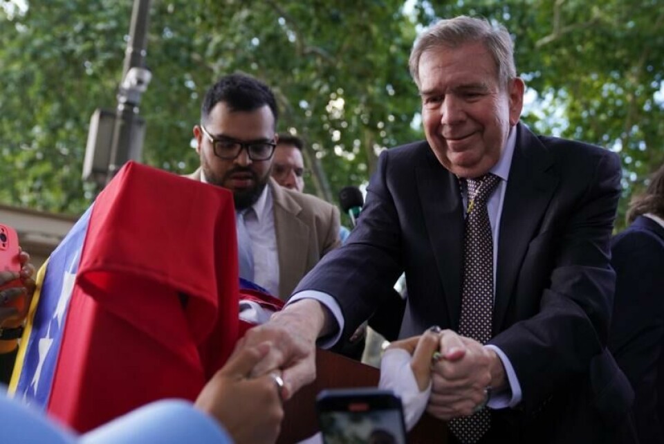 Venezuelas opposisjonsleder Edmundo González Urrutia lever i eksil i Spania, men kom denne uken til Argentina, der han startet en rundreise for å samle internasjonal støtte. Søndag reiser han videre til USA, der han planlegger å snakke med president Joe Biden.