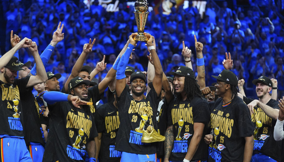 Oklahoma City Thunder feirer NBA-tittelen.