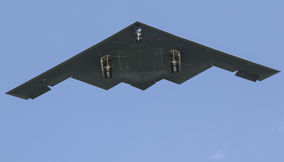 Et B-2 bombefly returnerer til Whiteman Air Force Base etter å ha utført et massivt angrep i Iran lørdag.