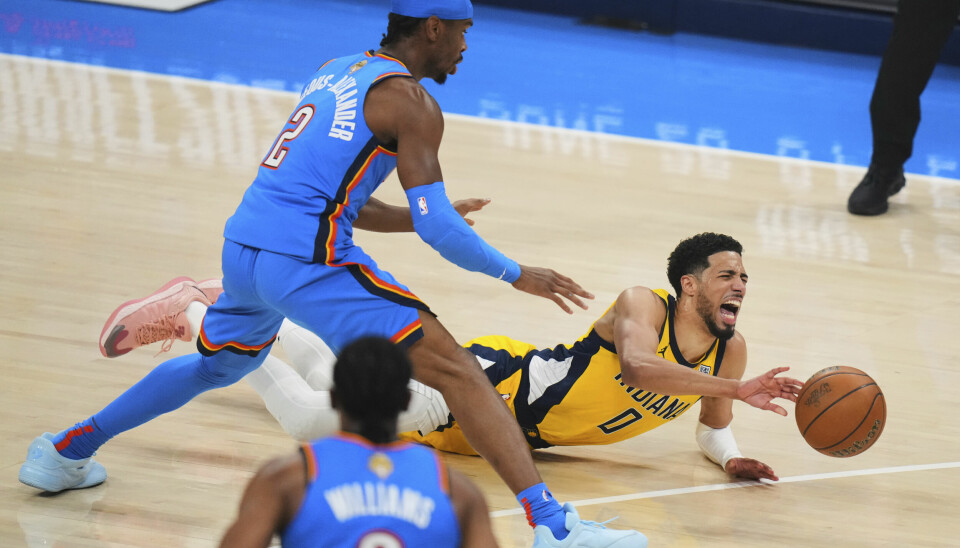 Tyrese Haliburton skriker i smerte etter at hælsenen hans røk i den sjuende og avgjørende NBA-finalekampen mot Oklahoma City Thunder.