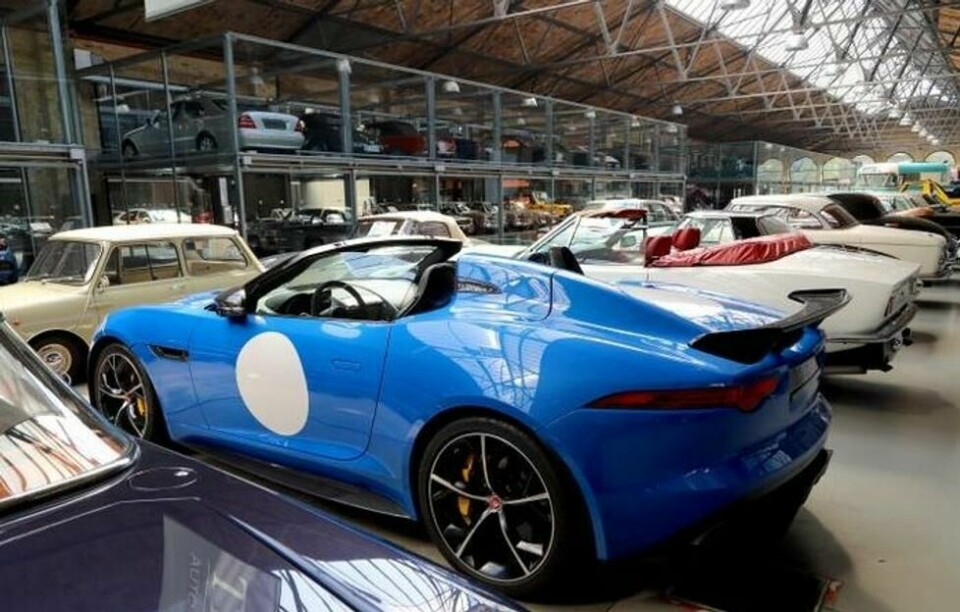 Det er allerede over ti år siden Jaguar debuterte sin spesialversjon av F-type – Project 7. 250 eksemplarer ble bygd, og de koster 150.000 – 200.000 euro Det er allerede over ti år siden Jaguar debuterte sin spesialversjon av F-type – Project 7. 250 eksemplarer ble bygd, og de koster 150.000 – 200.000 euro Foto: Ivar Engerud / Finansavisen