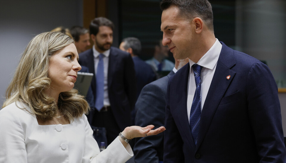 Sveriges EU-minister Jessica Rosencrantz, her i samtale med sin polske kollega Adam Szlapka.