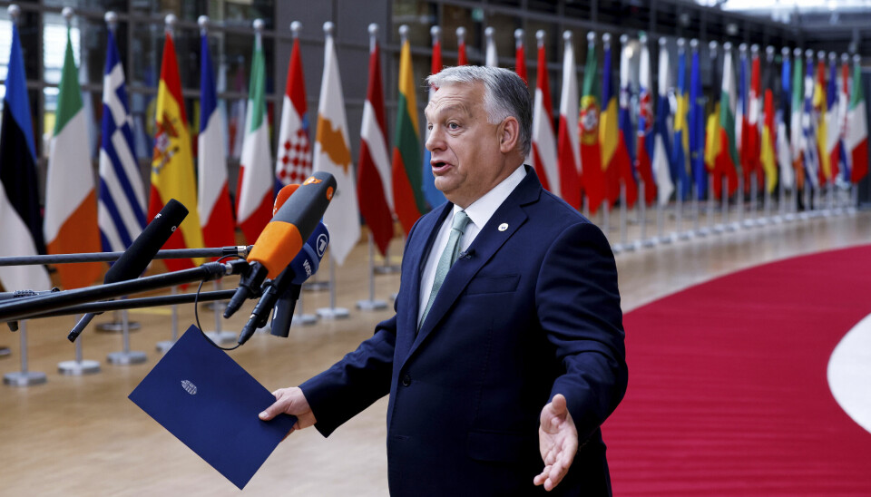 Ungarns Viktor Orban er blitt en ensom svale i EU. For tredje toppmøte på rad setter han foten ned for en felles erklæring om Ukraina.