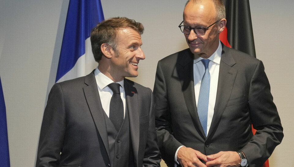 Frankrikes president Emmanuel Macron og Tysklands forbundskansler Friedrich Merz mener at EU bør gå for en rask og enkel avtale med USA, fremfor å la ting drøye og bli komplisert.