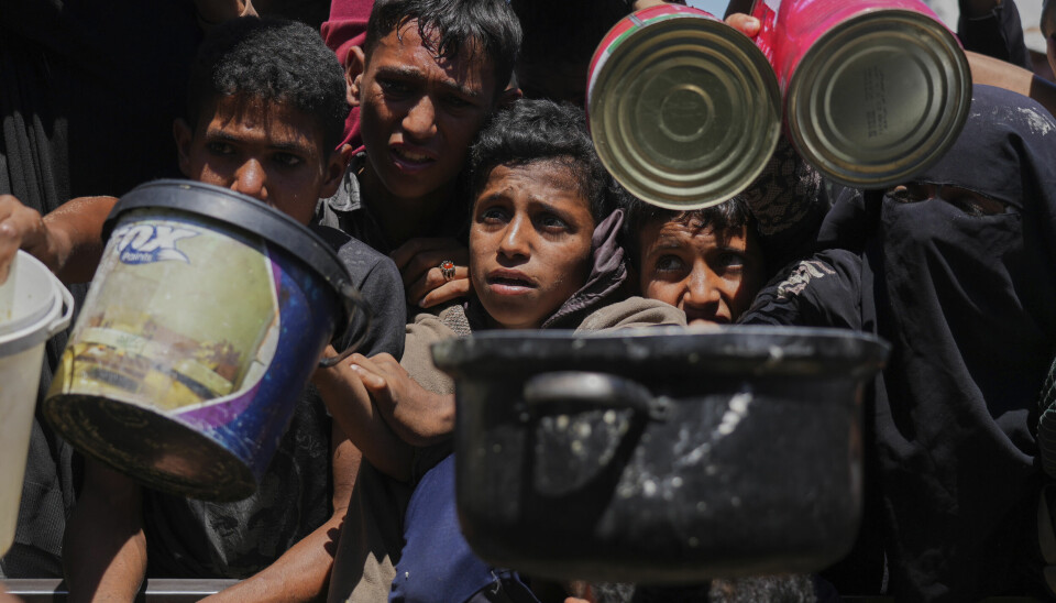Palestinere har i månedsvis levd på randen av hungersnød som følge av Israels nødhjelpsblokade av Gazastripen. Dette bildet er fra et suppekjøkken i Khan Younis tidligere i måneden.