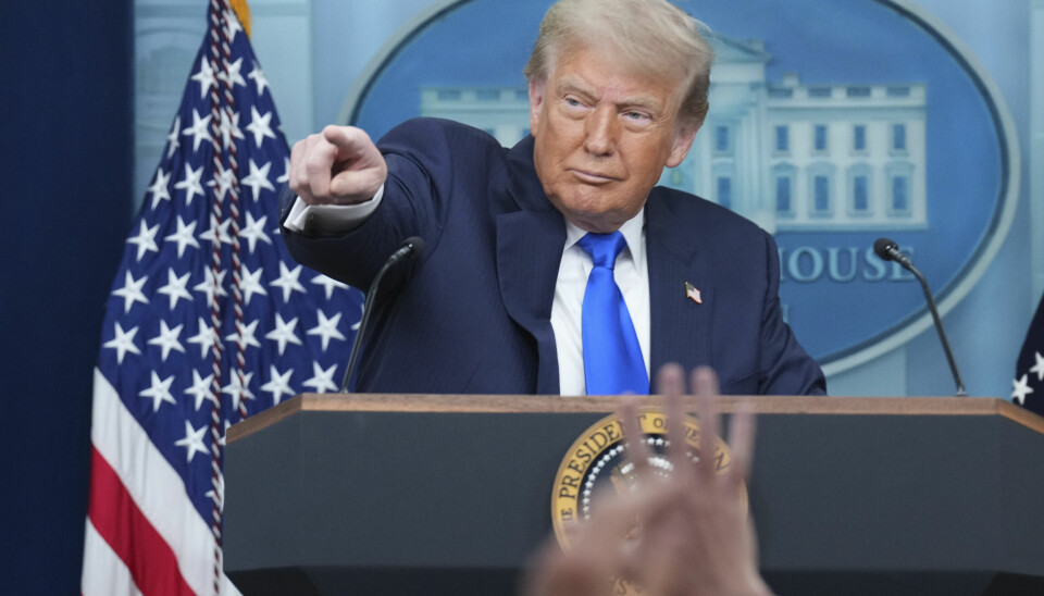Donald Trump er rasende på Canada og sier han har stanset alle handelssamtaler med landet.